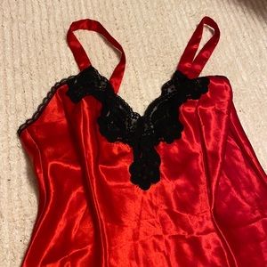 Vintage red satin black lace slip dress 90’s 80’s